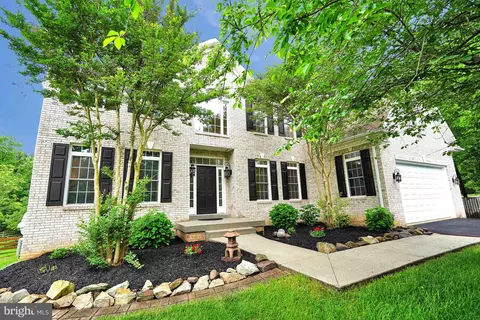 6004 Colchester Rd, Fairfax, VA 22030