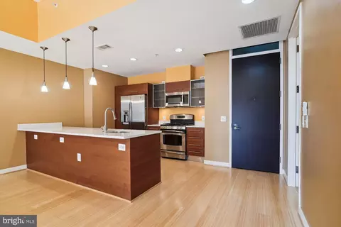 12025 New Dominion Pkwy #603, Reston, VA 20190
