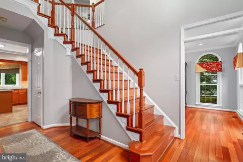 8530 Hooes Rd, Springfield, VA 22153 photo 8