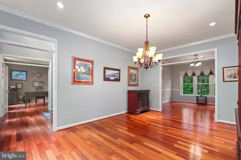 8530 Hooes Rd, Springfield, VA 22153 photo 10