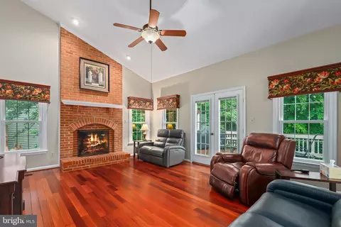 8530 Hooes Rd, Springfield, VA 22153 photo 23