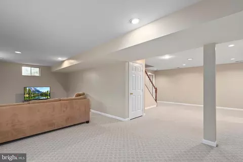 8530 Hooes Rd, Springfield, VA 22153 photo 44