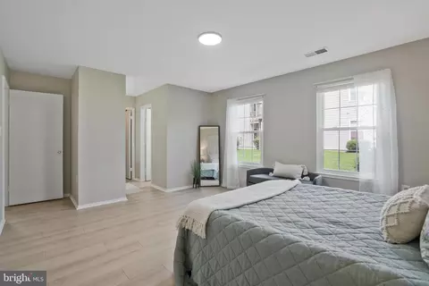 Bedroom - 7813 Harrowgate Cir #A, Springfield, VA 22152 photo 3 of 7