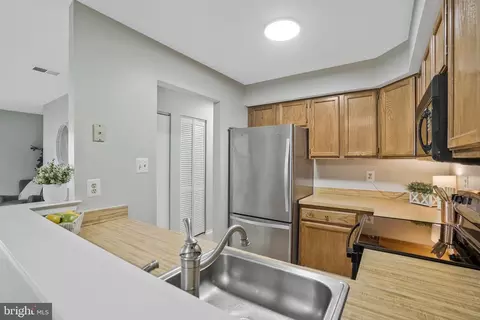 Other - 7813 Harrowgate Cir #A, Springfield, VA 22152 photo 4 of 10