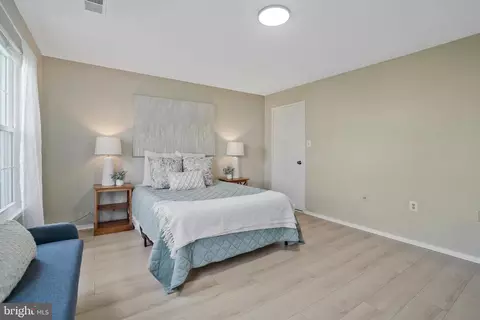 Bedroom - 7813 Harrowgate Cir #A, Springfield, VA 22152 photo 2 of 7