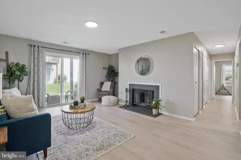 Living - 7813 Harrowgate Cir #A, Springfield, VA 22152 photo 2 of 3