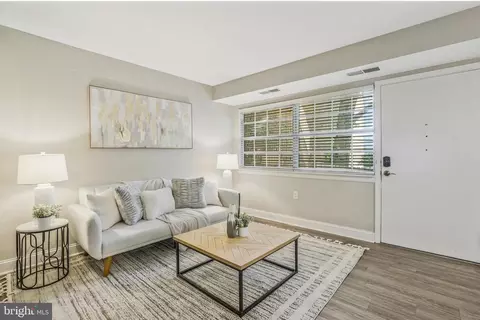 1956 Kennedy Dr #T1, Mclean, VA 22102 photo 10