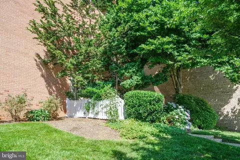 1956 Kennedy Dr #T1, Mclean, VA 22102 photo 30