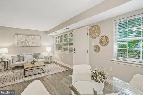 1956 Kennedy Dr #T1, Mclean, VA 22102 photo 6