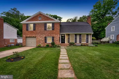 7411 Venice St, Falls Church, VA 22043