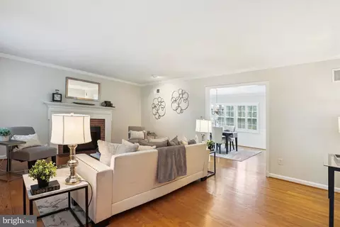 1808 Briar Ridge Ct, Mclean, VA 22101 photo 7