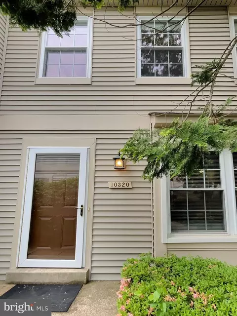 10320 Annaberg Ct #213, Burke, VA 22015