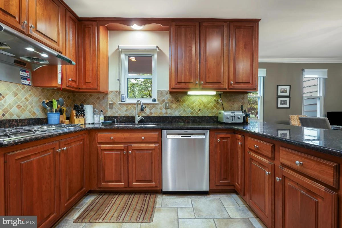 11314 Handlebar Rd, Reston, VA 20191 photo 14