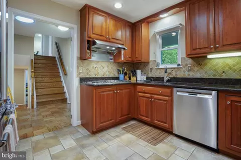 11314 Handlebar Rd, Reston, VA 20191 photo 15