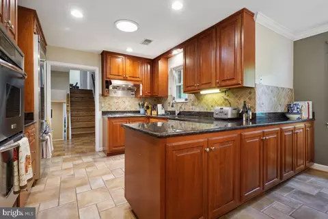 11314 Handlebar Rd, Reston, VA 20191 photo 12