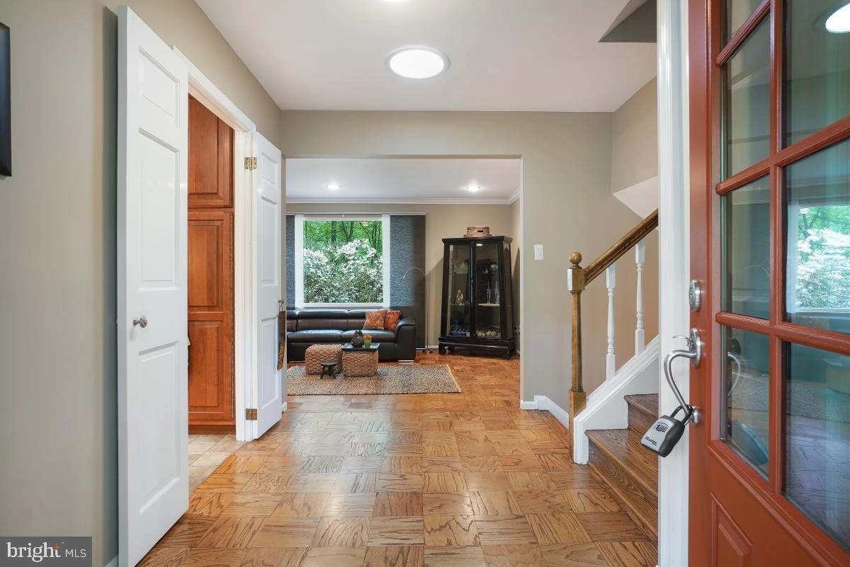 11314 Handlebar Rd, Reston, VA 20191 photo 3