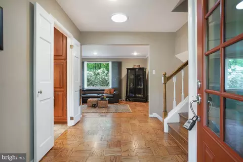 11314 Handlebar Rd, Reston, VA 20191 photo 3