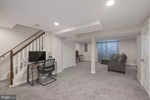 8332 Moline Pl, Springfield, VA 22153 photo 35
