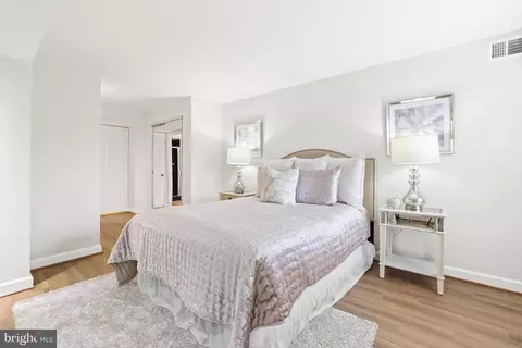 7640 Tremayne Pl #308, Mclean, VA 22102 photo 25