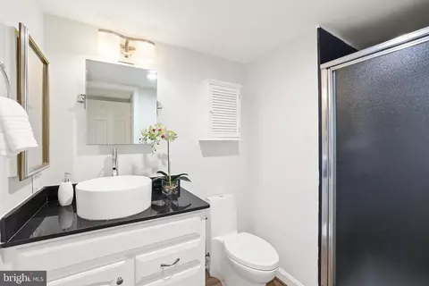 7640 Tremayne Pl #308, Mclean, VA 22102 photo 22