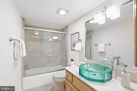 7640 Tremayne Pl #308, Mclean, VA 22102 photo 28