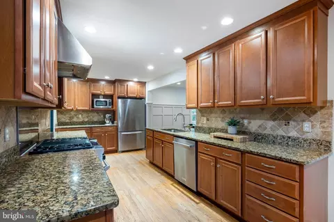 6125 Greeley Blvd, Springfield, VA 22152 photo 6