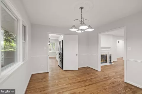 Dining - 1802 Briar Ridge Ct, Mclean, VA 22101 photo 3 of 3
