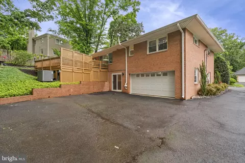 Other - 1802 Briar Ridge Ct, Mclean, VA 22101 photo 12 of 16