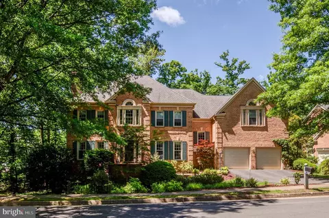 12593 Misty Creek Ln, Fairfax, VA 22033