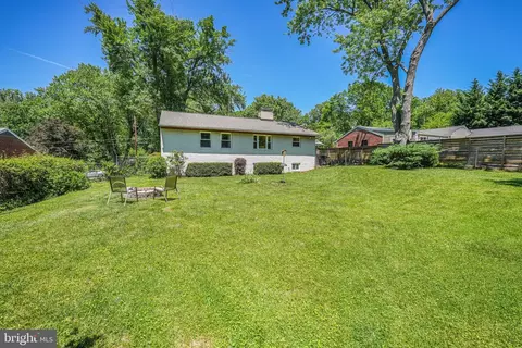 Exterior - 7121 Dalhouse St, Springfield, VA 22151 photo 3 of 6