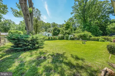 Exterior - 7121 Dalhouse St, Springfield, VA 22151 photo 6 of 6