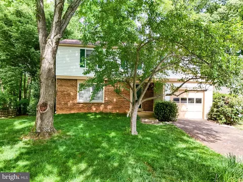 10612 Goldeneye Ln, Fairfax, VA 22032