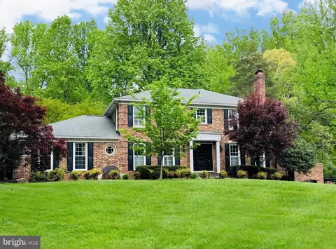 11728 Lakewood Ln, Fairfax Station, VA 22039