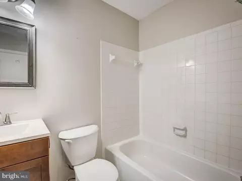 8098 Sleepy View Ln, Springfield, VA 22153 photo 22