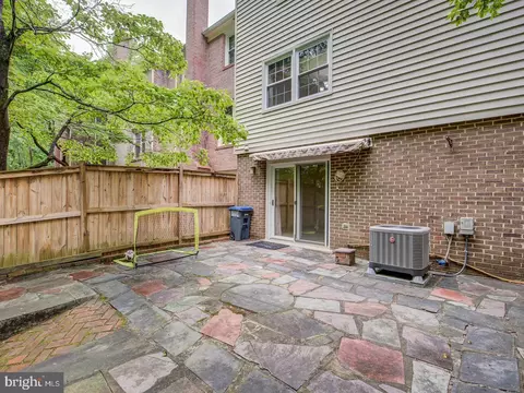 8098 Sleepy View Ln, Springfield, VA 22153 photo 43