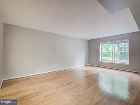 8098 Sleepy View Ln, Springfield, VA 22153 photo 13