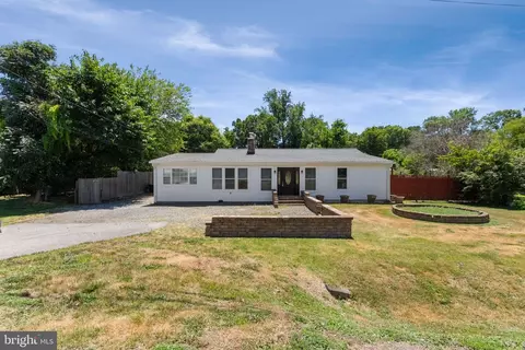 7707 Lorton Rd, Lorton, VA 22079