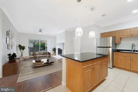 12956 Centre Park Cir #208, Herndon, VA 20171