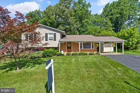 4741 Carterwood Dr, Fairfax, VA 22032
