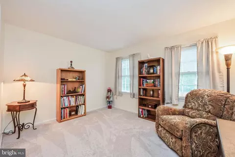 9754 Ironmaster Dr, Burke, VA 22015 photo 17
