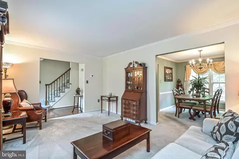 9754 Ironmaster Dr, Burke, VA 22015 photo 6