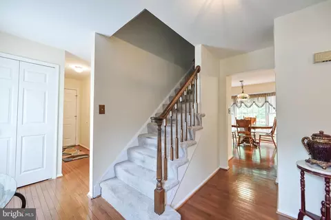 9754 Ironmaster Dr, Burke, VA 22015 photo 3