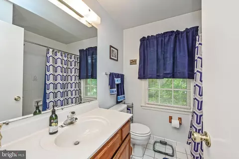 9754 Ironmaster Dr, Burke, VA 22015 photo 20