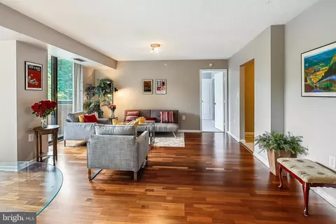 2230 George C Marshall Dr #315, Falls Church, VA 22043