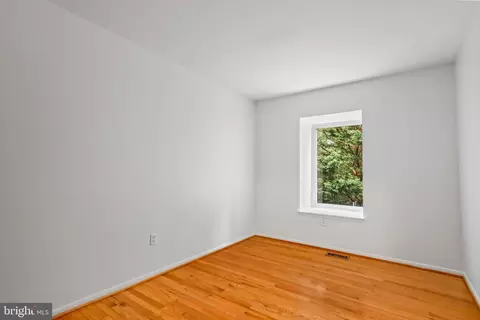 Bedroom - 2034 Chadds Ford Dr, Reston, VA 20191 photo 4 of 6