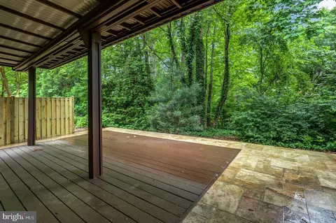 Exterior - 2034 Chadds Ford Dr, Reston, VA 20191 photo 6 of 14