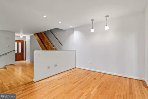 Living - 2034 Chadds Ford Dr, Reston, VA 20191 photo 8 of 12
