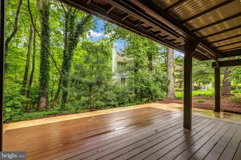 Exterior - 2034 Chadds Ford Dr, Reston, VA 20191 photo 7 of 14