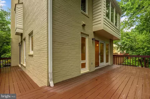 Exterior - 2034 Chadds Ford Dr, Reston, VA 20191 photo 3 of 14