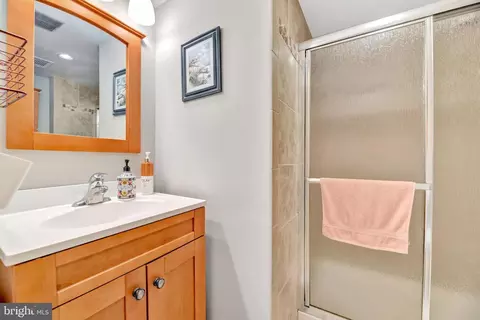 8457 Kitchener Dr, Springfield, VA 22153 photo 30